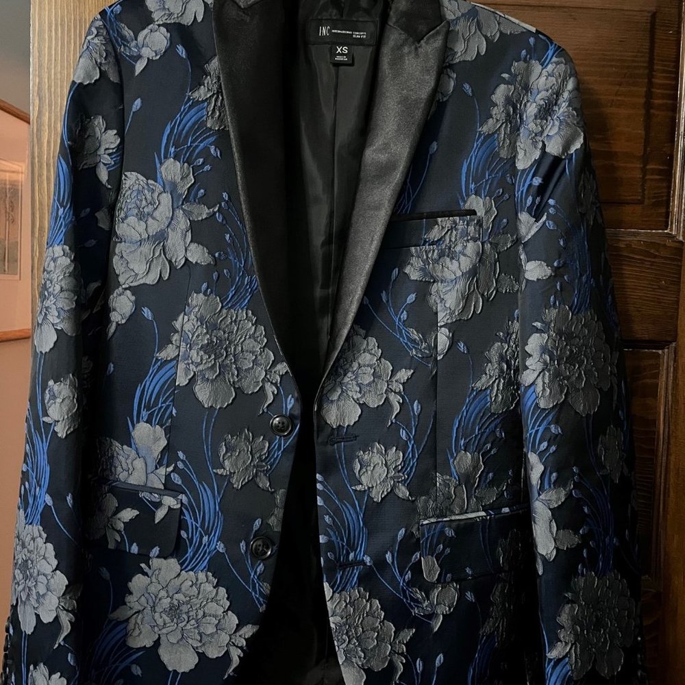 Mens Suit-Tux Style- Jacket XS- Pants 30x30